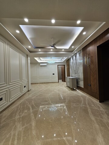 Kitchen in 3 BHK Builder Floor at Sushant Lok 2, Sector 57 – for Sale