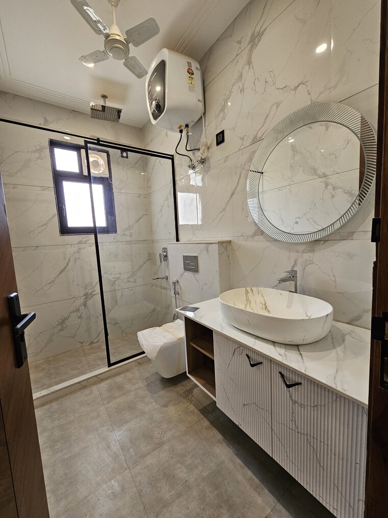 Bathroom, sushant-lok-2 3 Bedroom 2475 Sq.Ft. Builder Floor In Sector 57 Gurgaon 9663216