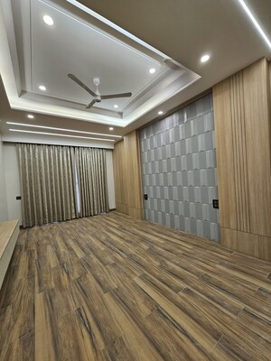 Room in 3 BHK Builder Floor at Sushant Lok 2, Sector 57 – for Sale