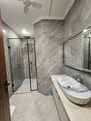 Bathroom in 3 BHK Builder Floor at Sushant Lok 2, Sector 57 – for Sale