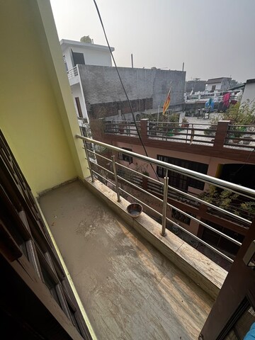 Balcony in 6+ BHK Independent House at Chinhat – for Rent