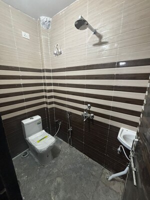 Staircase in 6+ BHK Independent House at Chinhat – for Rent