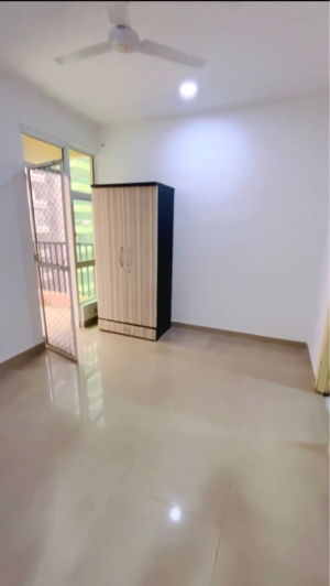 Room in 2.5 BHK Apartment at Gaur City 2 - 12th Avenue, Sector 16c Greater Noida – for Sale