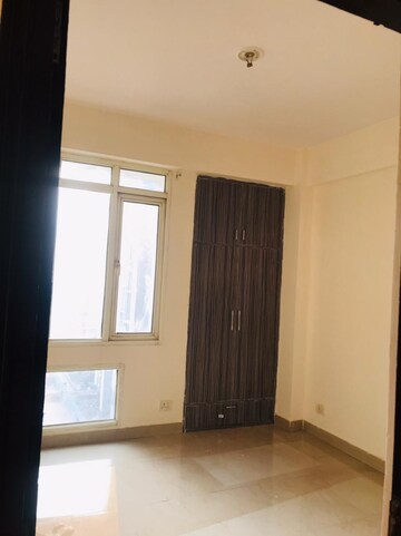 Room in 1 RK Independent House at Mu 1 Greater Noida – for Rent