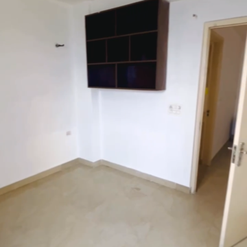 Room in 2 BHK Apartment at Eros Sampoornam, Ecotech 12 Greater Noida – for Sale