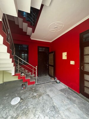 Room in  Pg at Chinhat – for Rent