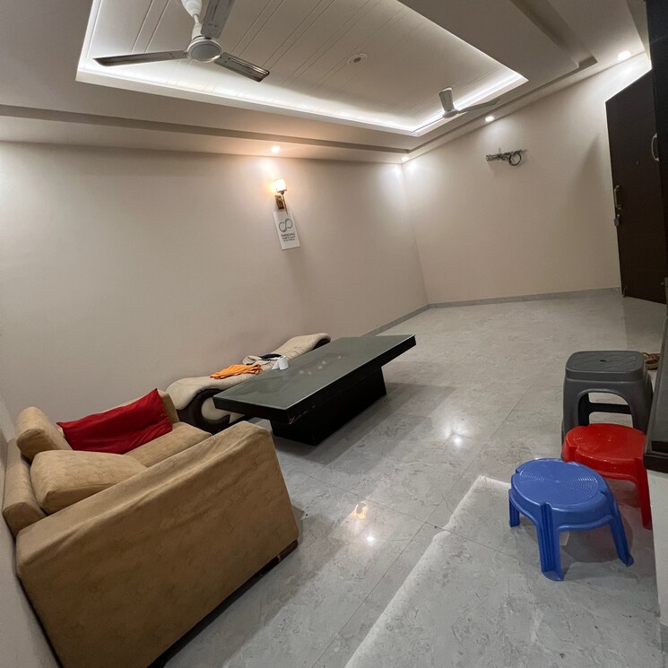 undefined, kishangarh 3 Bedroom 135 Sq.Yd. Builder Floor In Kishangarh Delhi 9663256