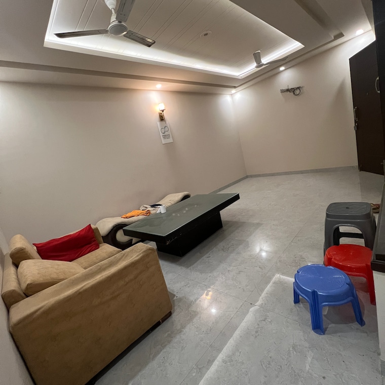 undefined, kishangarh 3 Bedroom 135 Sq.Yd. Builder Floor In Kishangarh Delhi 9663256