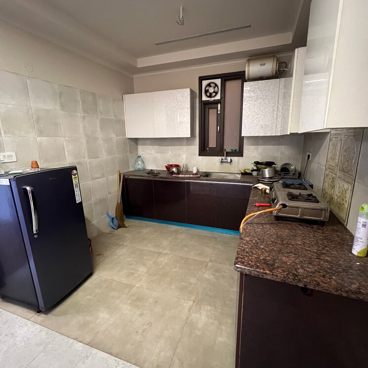 Kitchen, kishangarh 3 Bedroom 135 Sq.Yd. Builder Floor In Kishangarh Delhi 9663256