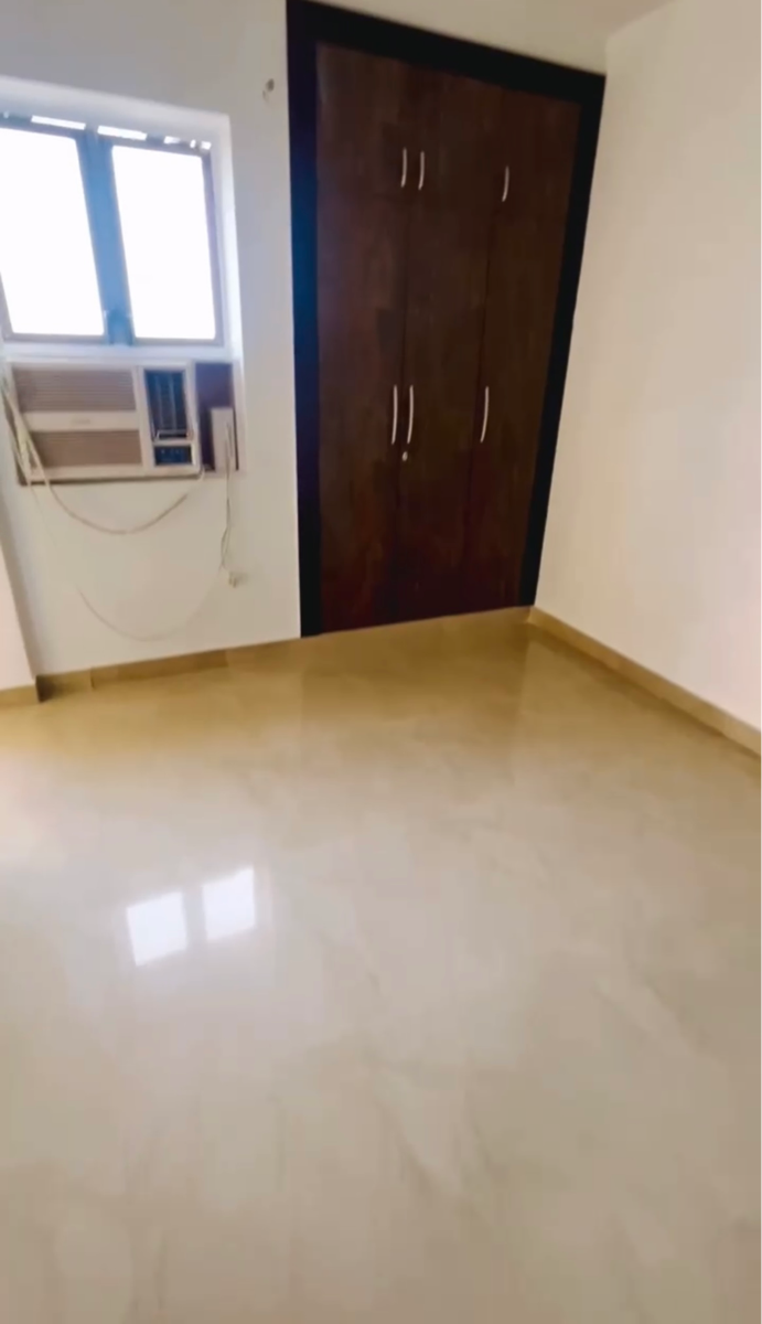 2 BHK + Extra Room Apartment For Sale in Eros Sampoornam