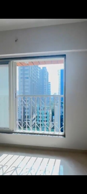 3 BHK Apartment For Sale in Borivali West