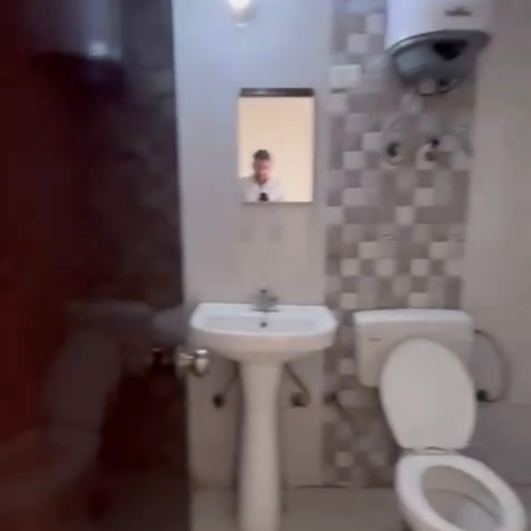 Bathroom, galaxy-north-avenue 2 Bedroom 905 Sq.Ft. Apartment In Gaur City 1 Greater Noida 9663282