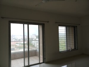 Room in 2 BHK Apartment at Bavdhan – for Rent
