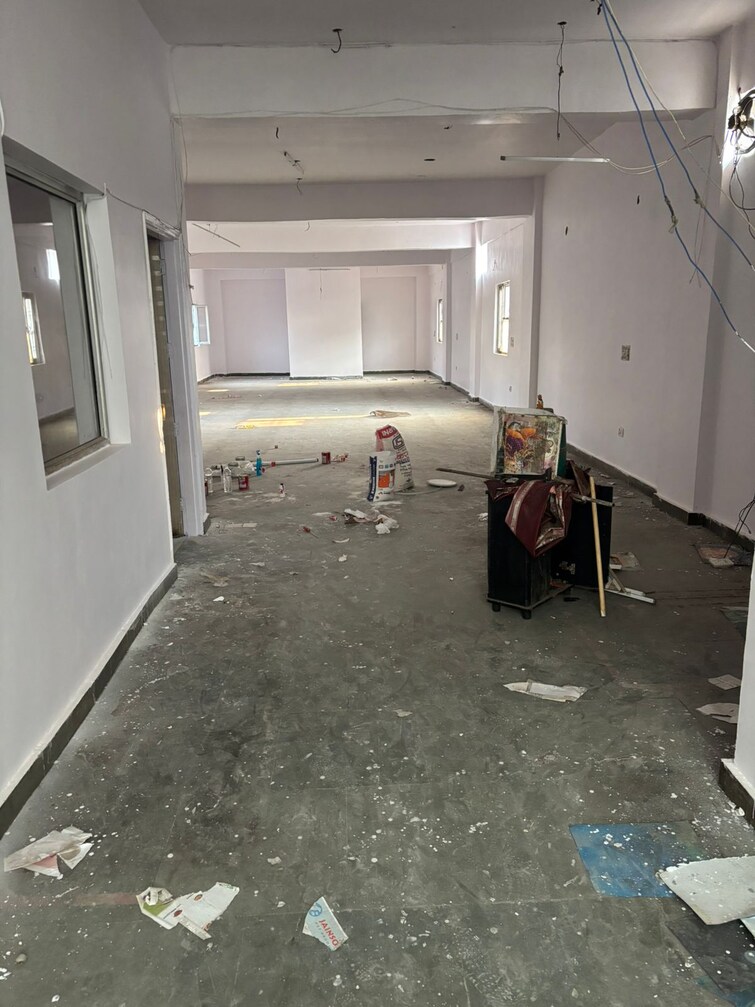 Cover Image, sector 5 Commercial Warehouse 6000 Sq.Ft. In Sector 5 Noida 9663252