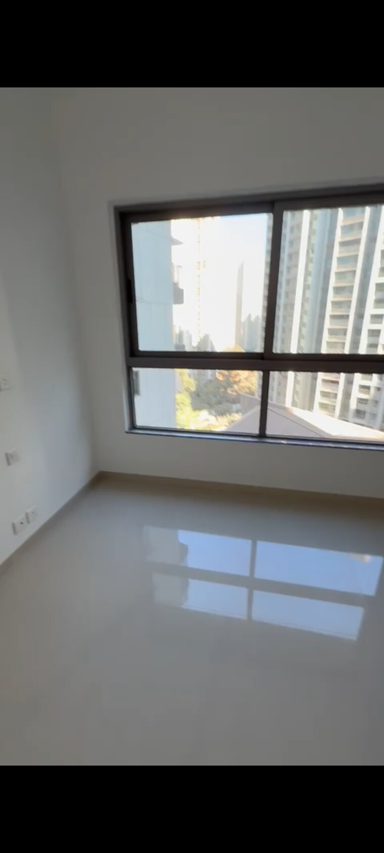 Kitchen, kalpataru-immensa-b 3 Bedroom 944 Sq.Ft. Apartment In Kolshet Road Thane 9663348