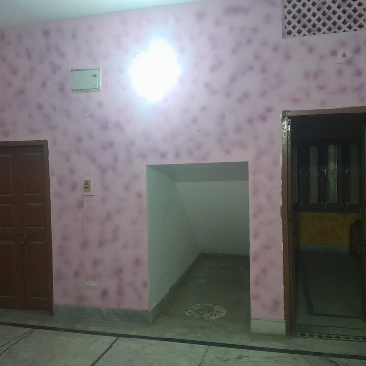 Room, kankarbagh 5 Bedroom 2500 Sq.Ft. Builder Floor In Kankarbagh Patna 9663345