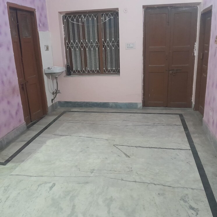 Room, kankarbagh 5 Bedroom 2500 Sq.Ft. Builder Floor In Kankarbagh Patna 9663345
