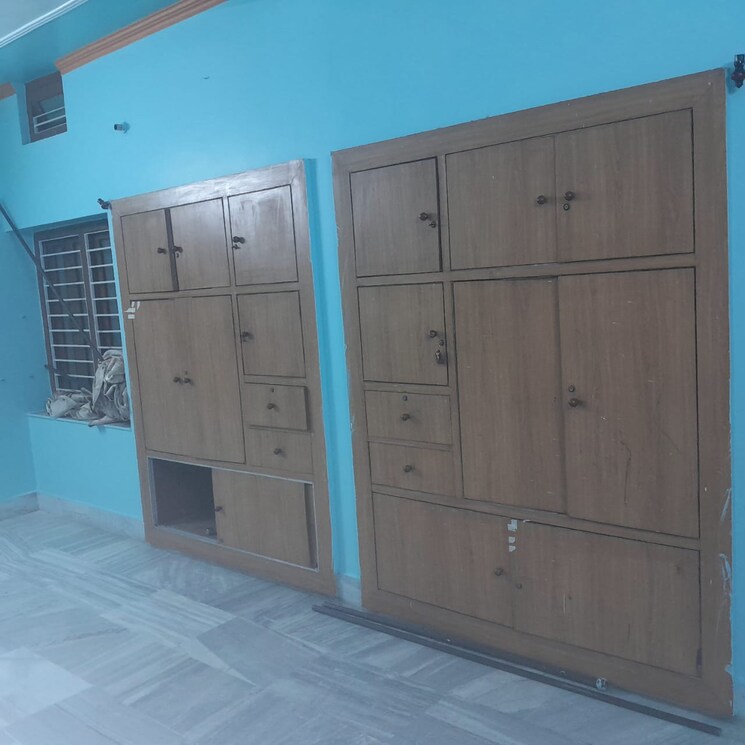 Room, kankarbagh 5 Bedroom 2500 Sq.Ft. Builder Floor In Kankarbagh Patna 9663345