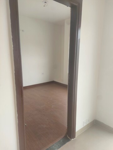 Furnished Amenities in 3 BHK Builder Floor at Sector 75 – for Sale