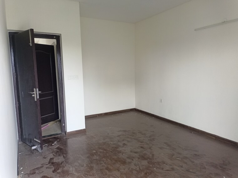 Room, sector 75 3 Bedroom 1620 Sq.Ft. Builder Floor In Sector 75 Faridabad 9663346