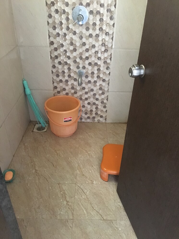 Bathroom, dhayari 1 Bedroom 500 Sq.Ft. Apartment In Dhayari Pune 9663338