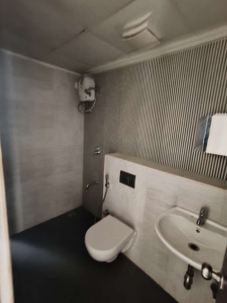 Bathroom, lodha-palava-downtown 2.5 Bedroom 820 Sq.Ft. Apartment In Dombivli East Thane 9663403