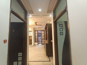 Building Lobby in 3 BHK Builder Floor at DLF Queens Court, Greater Kailash ii – for Sale