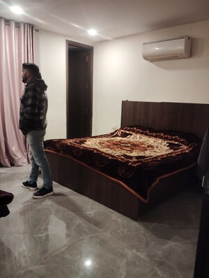 1 BHK Independent House For Rent in Sector 31