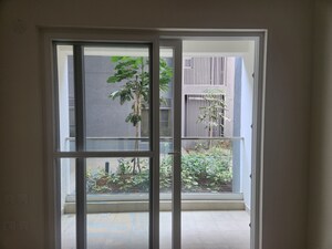 Room in 2 BHK Apartment at Brigade Laguna, Hebbal – for Sale