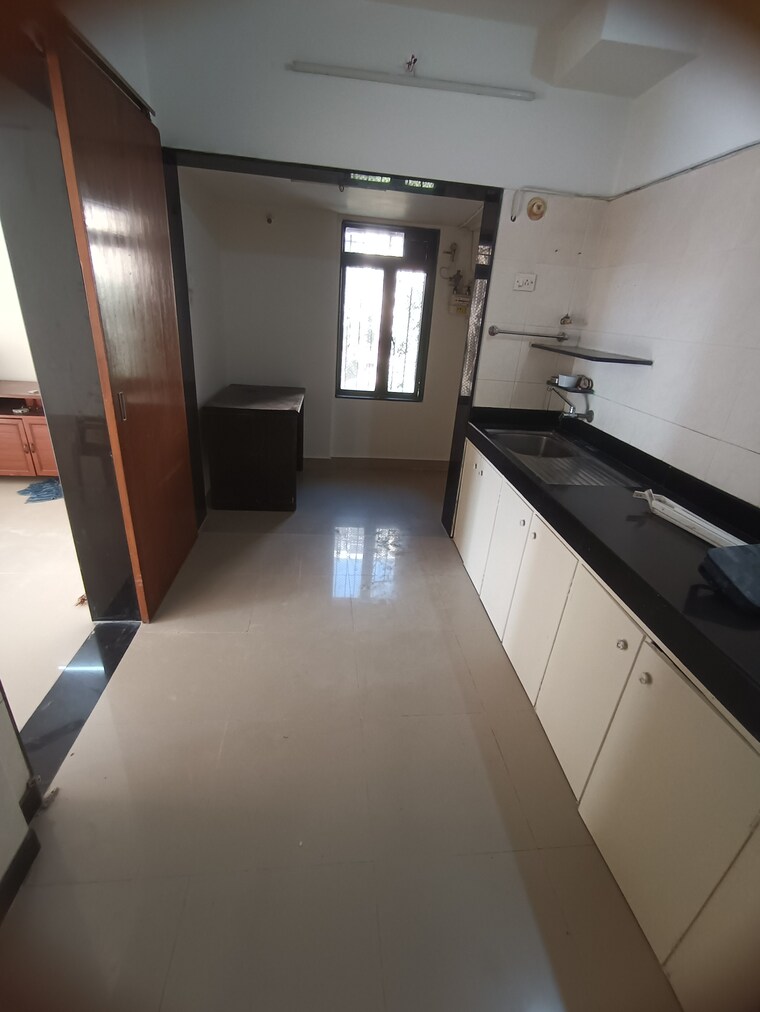 Kitchen, vastu-tower 3 Bedroom 1400 Sq.Ft. Apartment In Malad West Mumbai 9663463