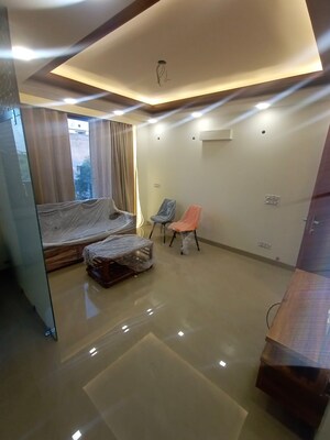 Living Room in 1 BHK Builder Floor at Sector 38 – for Rent