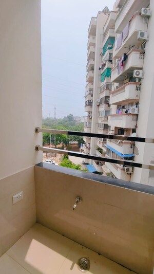 Furnished Amenities in 1 RK Builder Floor at Minarch Tower, Sector 44 – for Rent