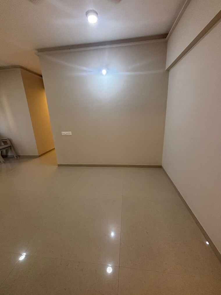 Room, swastik-park 2 Bedroom 637 Sq.Ft. Apartment In Chembur Mumbai 9663495