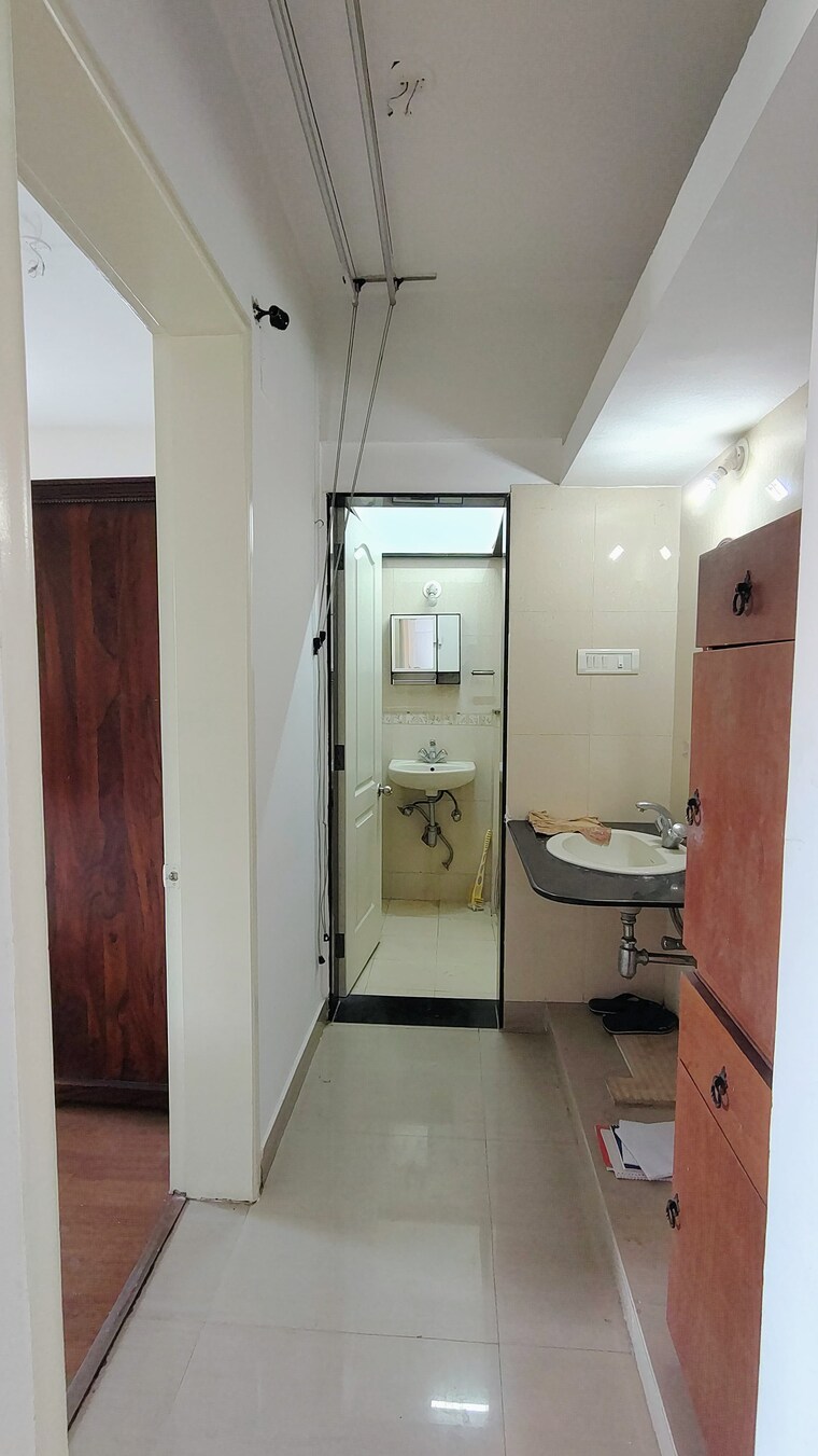 Bathroom, bavdhan 2 Bedroom 828 Sq.Ft. Apartment In Bavdhan Pune 9663510