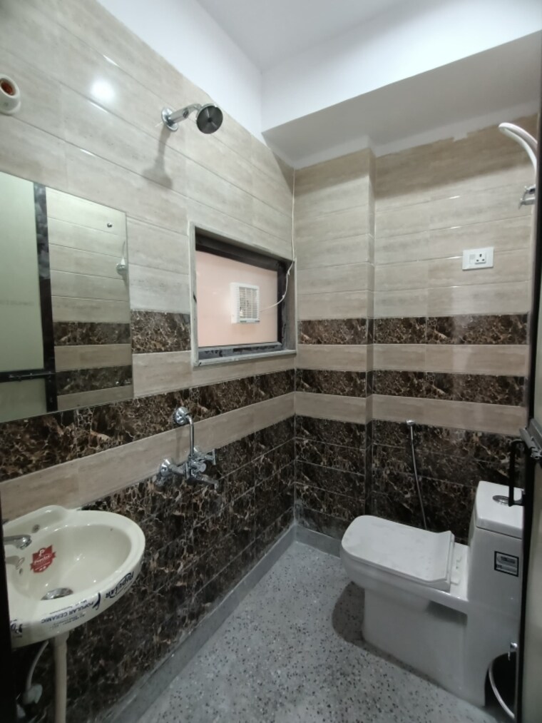 Bathroom, saket 1 Bedroom 500 Sq.Ft. Builder Floor In Saket Delhi 9663585