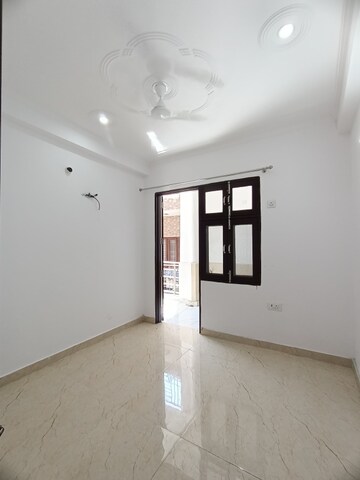 Room in 1 BHK Builder Floor at Saket – for Rent