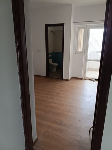 Room in 2 BHK Apartment at BPTP Park 81, Sector 81 – for Rent