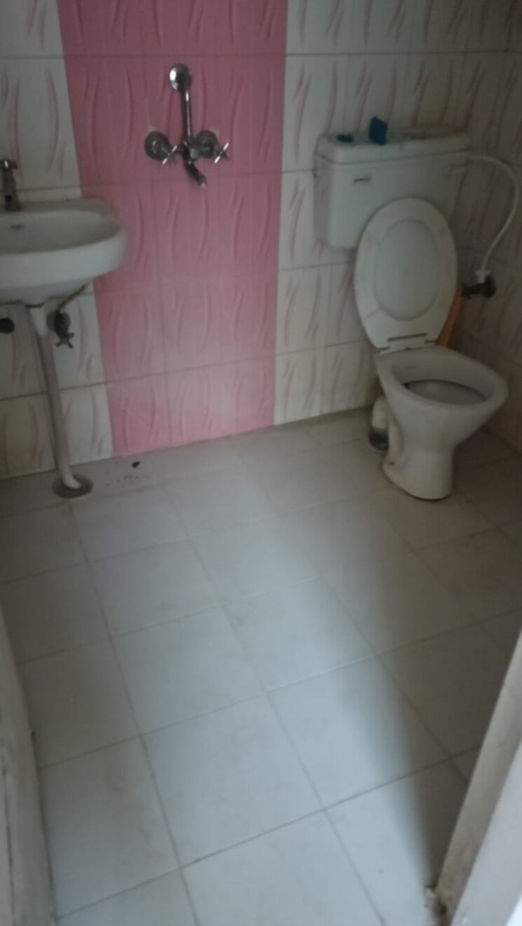 Bathroom, morabadi 2 Bedroom 1400 Sq.Ft. Apartment In Morabadi Ranchi 9663533