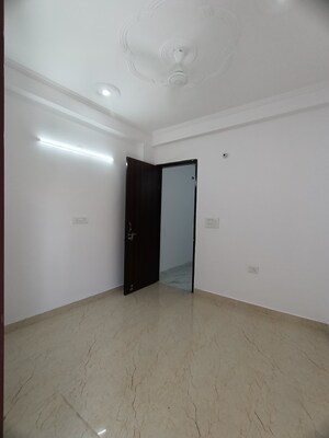 Room in 1 BHK Builder Floor at Saket – for Rent