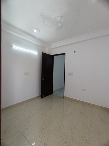 Room in 1 BHK Builder Floor at Saket – for Rent