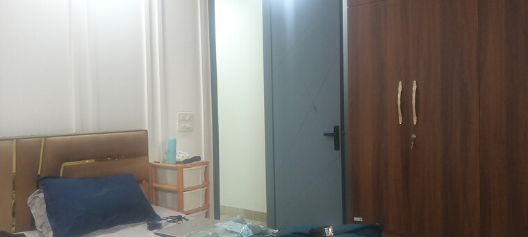 Bathroom, lajpat nagar 4 2 Bedroom 900 Sq.Ft. Builder Floor In Lajpat Nagar 4 Delhi 9663553