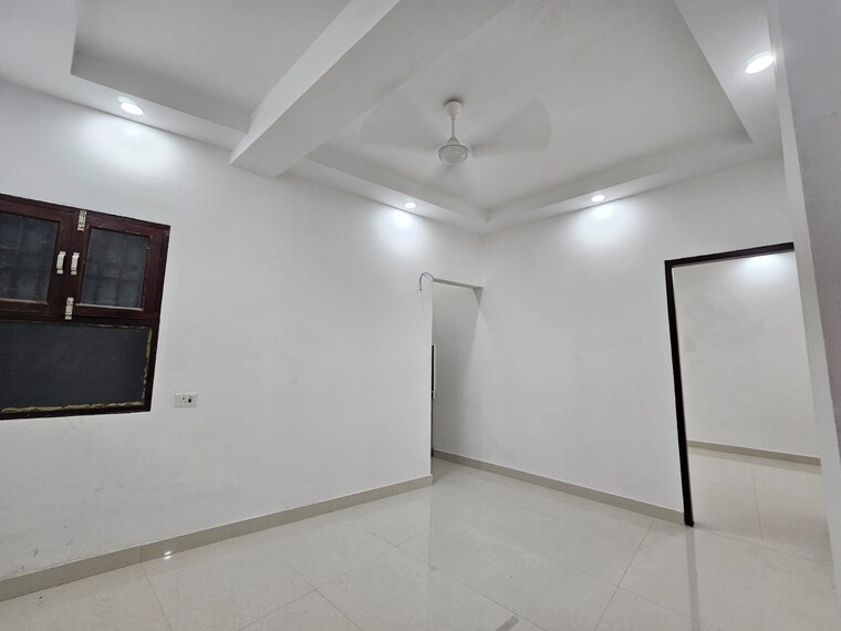 Room, saket 2 Bedroom 750 Sq.Ft. Builder Floor In Saket Delhi 9663605