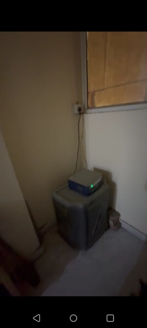 Bathroom in 2.5 BHK Apartment at RWA Apartments Sector 53, Sector 53 – for Rent