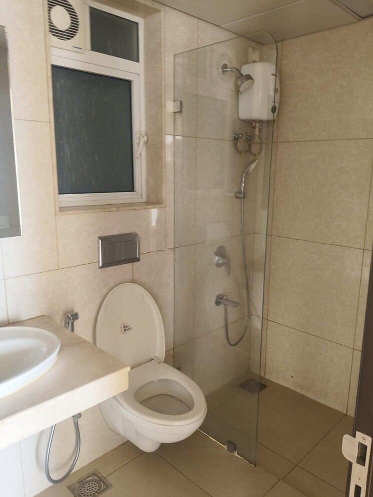 Bathroom, l-t-emerald-isle 2 Bedroom 639 Sq.Ft. Apartment In Powai Mumbai 9663608
