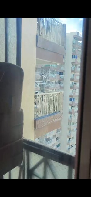 Furnished Amenities in 2 BHK Apartment at Gaur City 7th Avenue, Sector 4 Greater Noida – for Sale