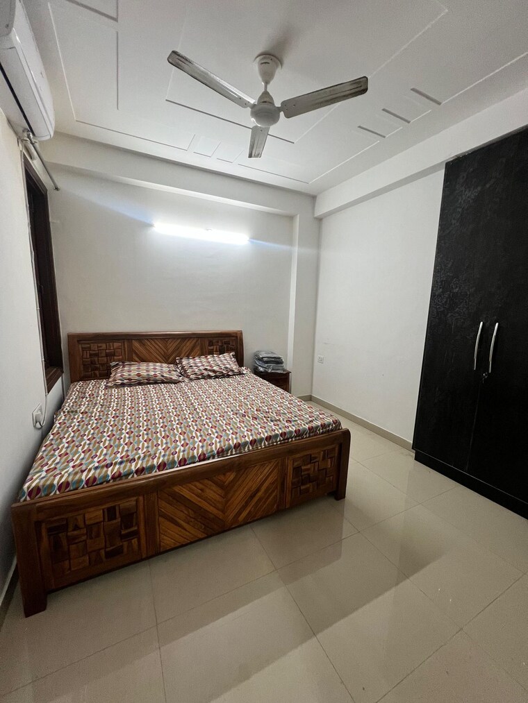 Bedroom, palam vihar extension 2 Bedroom 750 Sq.Ft. Builder Floor In Palam Vihar Extension Gurgaon 9663638