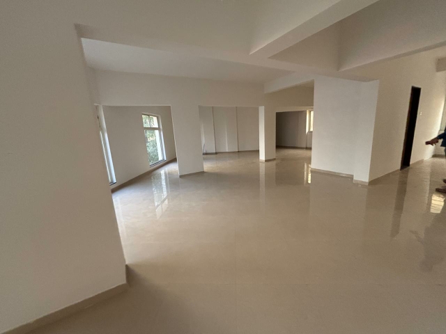 3 BHK + Servant Room Apartment For Rent in SVP Gulmohur Garden