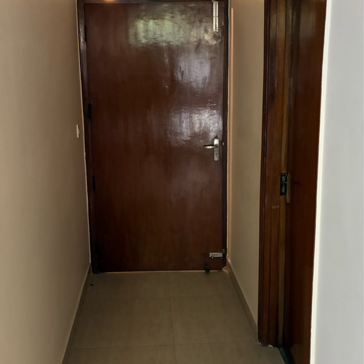 Room, the-nest-noida 3 Bedroom 300 Sq.Mt. Independent House In Sector 31 Noida 9663712