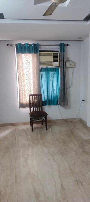 Room in 2 BHK Builder Floor at Janakpuri – for Sale