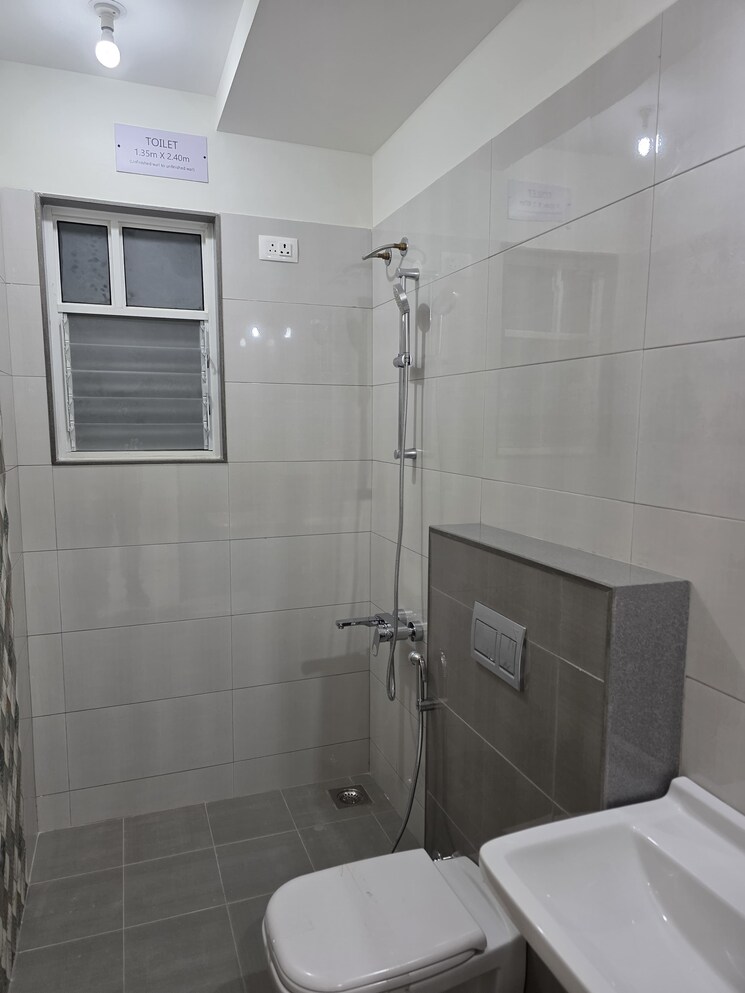 Bathroom, nanded 2 Bedroom 882 Sq.Ft. Apartment In Nanded Pune 9663723